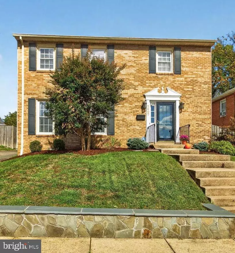 Arlington, VA 22201,2607 WASHINGTON BLVD