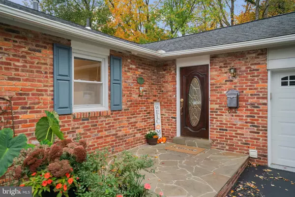 Annandale, VA 22003,4217 N VALIANT CT