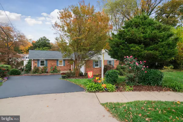 Annandale, VA 22003,4217 N VALIANT CT