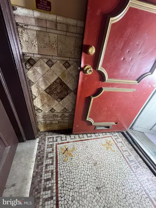 Philadelphia, PA 19140,3218 N 15TH ST