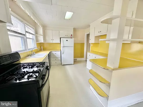 Hamilton, NJ 08619,2406 NOTTINGHAM WAY #1 GROUND FLOOR