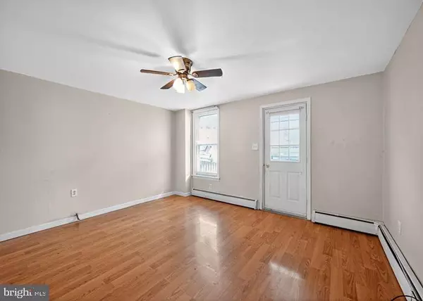 Greencastle, PA 17225,45 W DAHLGREN ST