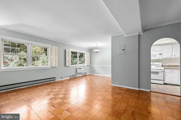 Alexandria, VA 22302,3519 VALLEY DR