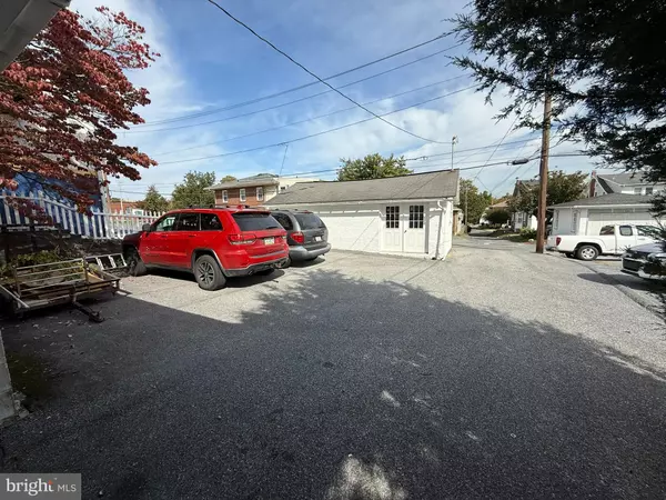 Reading, PA 00000,119 W LANCASTER AVE