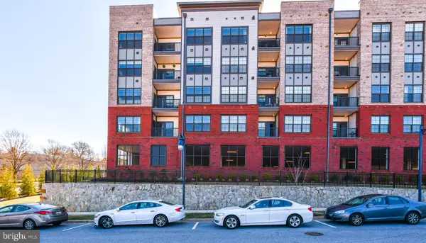 National Harbor, MD 20745,100 SAINT IVES, PL #UNIT #301