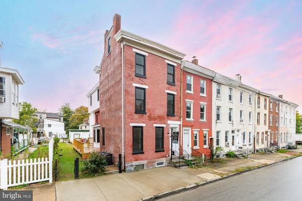 Norristown, PA 19401,32 E ELM ST