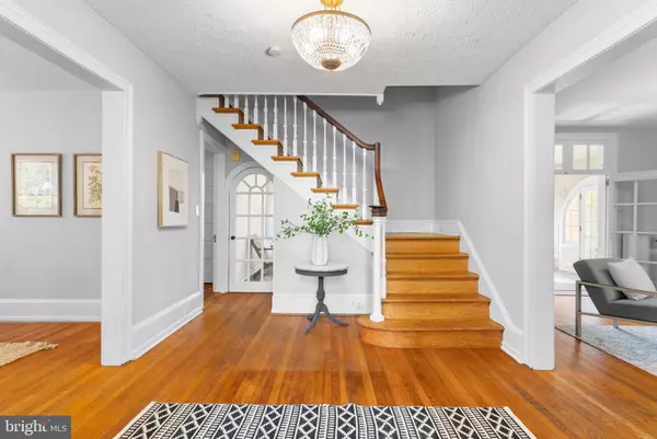 Wynnewood, PA 19096,392 MONTGOMERY AVE