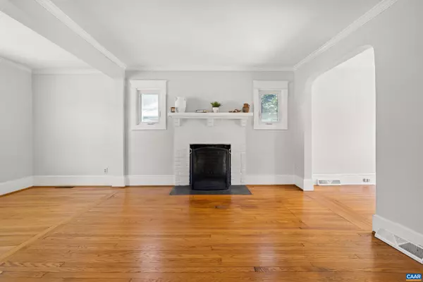 Charlottesville, VA 22903,254 SHAMROCK RD