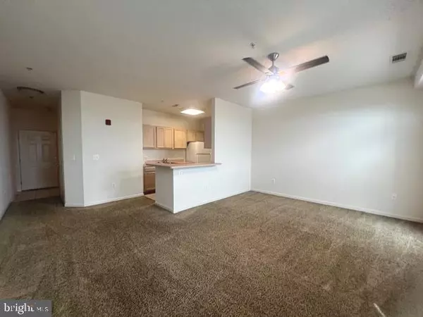 North Beach, MD 20714,9000 BAY AVE #106