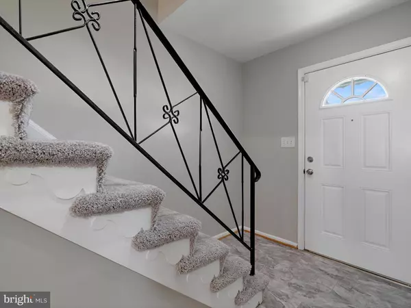 Suitland, MD 20746,5109 CLACTON AVE #78