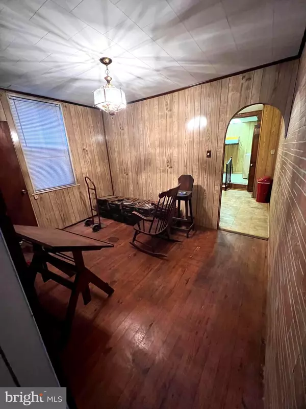 Baltimore, MD 21231,223 S REGESTER ST