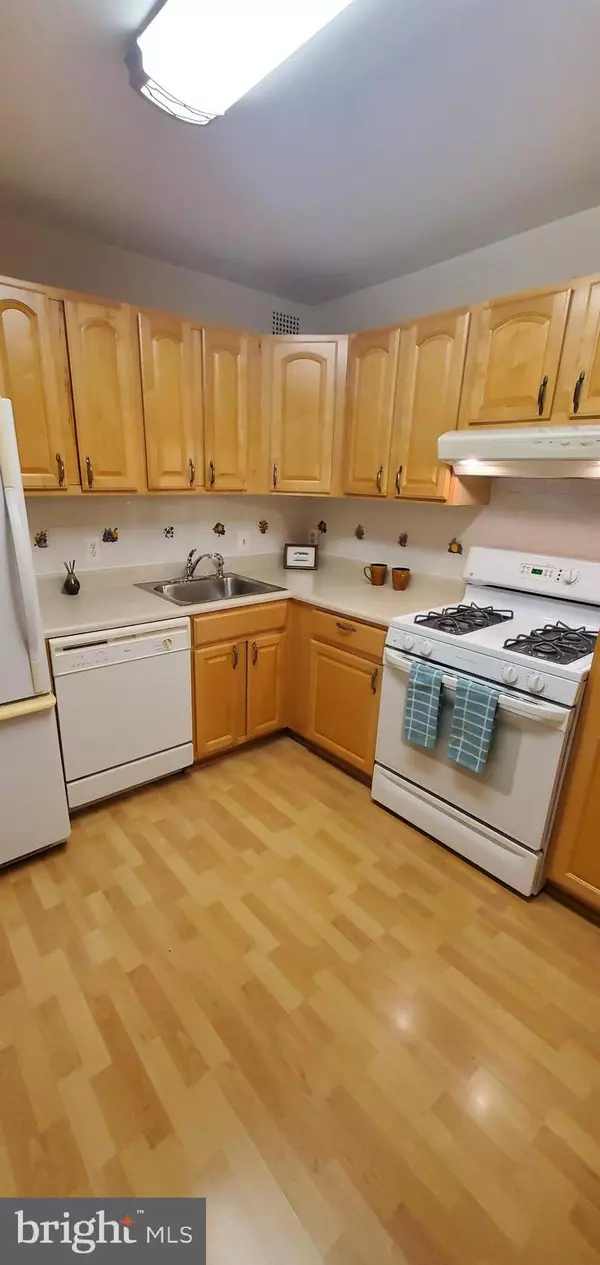 Bethesda, MD 20816,5101 RIVER RD #907
