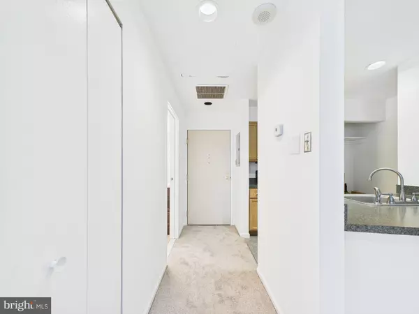 Philadelphia, PA 19130,1601 SPRING GARDEN ST #402