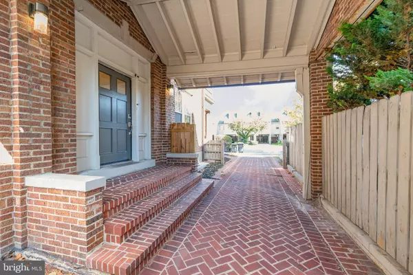 Harrisburg, PA 17110,2304 N 2ND ST