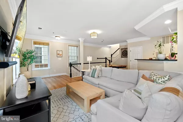 Alexandria, VA 22306,7135 HUNTLEY CREEK PL #55