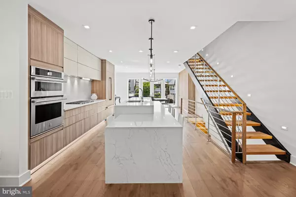 Washington, DC 20007,3728 R ST NW