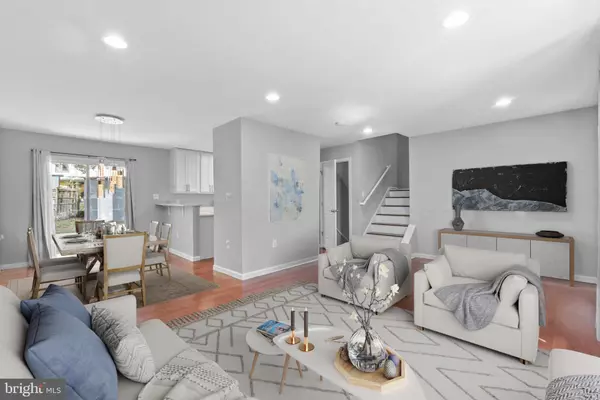 Suitland, MD 20746,3728 DIANNA RD