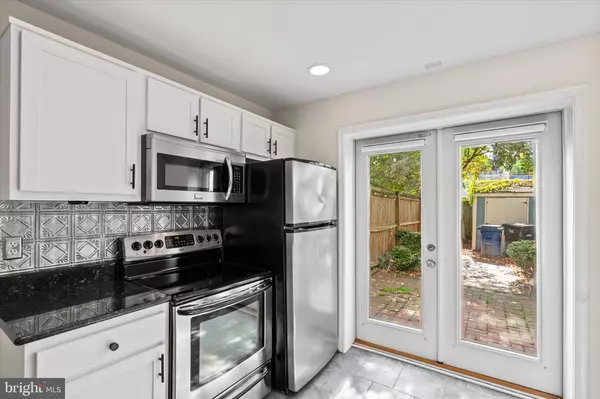 Alexandria, VA 22314,1316 CAMERON ST