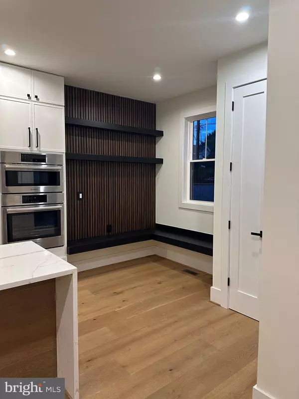 Washington, DC 20011,1209 DECATUR ST NW