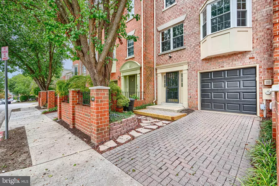 8102 DERBY LN #4D2, Owings Mills, MD 21117