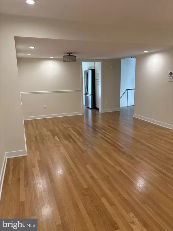 Silver Spring, MD 20901,9202 THREE OAKS DR
