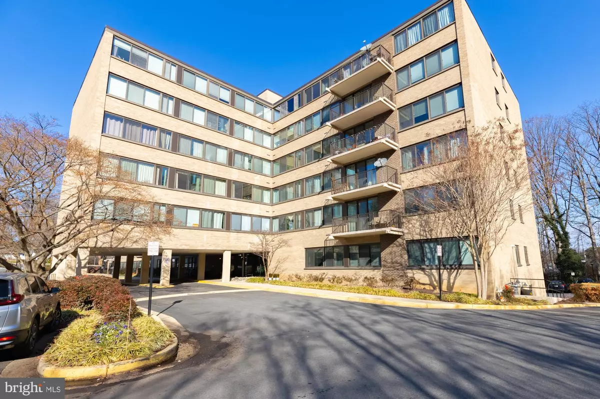 Falls Church, VA 22044,600 ROOSEVELT BLVD #101