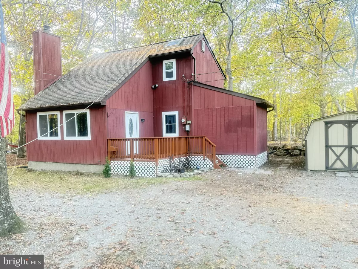 East Stroudsburg, PA 18302,235 SCENIC DR