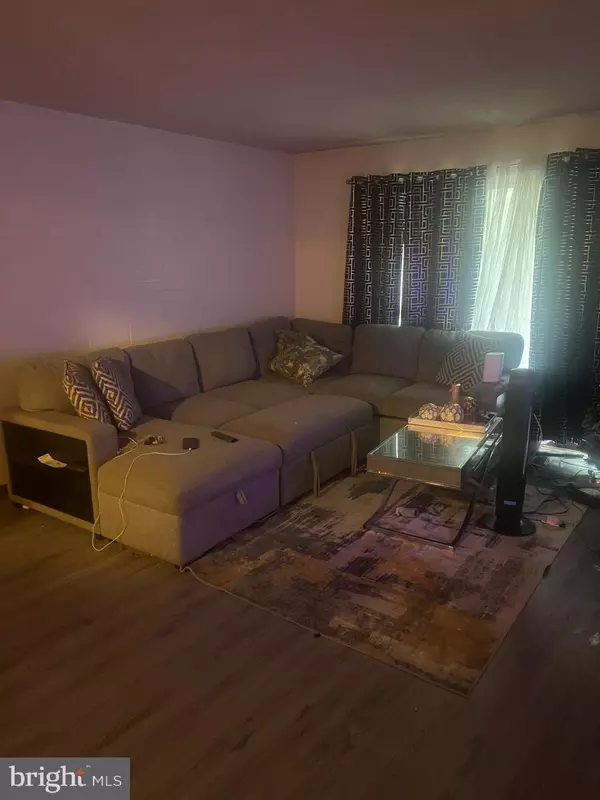 Absecon, NJ 08205,229 COLONIAL CT