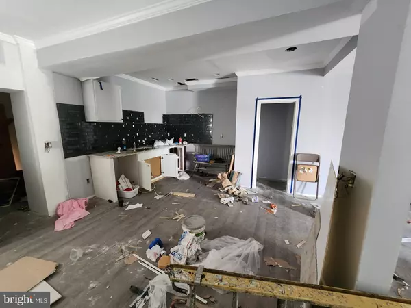 Baltimore, MD 21215,2915 VIOLET AVE