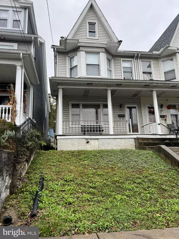 728 E BROAD ST, Tamaqua, PA 18252