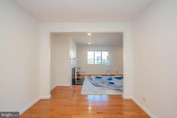 Ewing, NJ 08628,5 BALAMOR LN