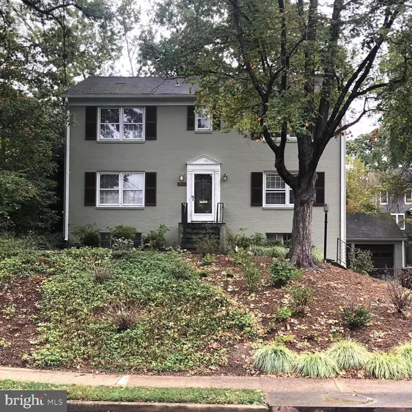 Arlington, VA 22207,4518 40TH ST N