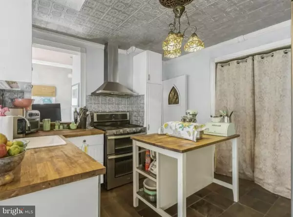 Palmyra, NJ 08065,308 W 3RD ST