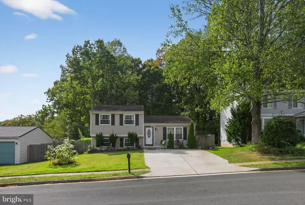Springfield, VA 22153,8460 RIPPLED CREEK CT