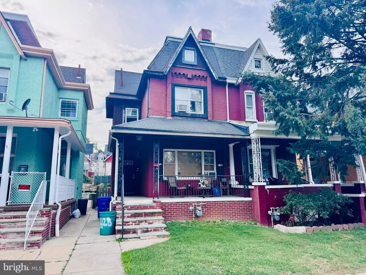 Reading, PA 19601,1128 N 6TH ST