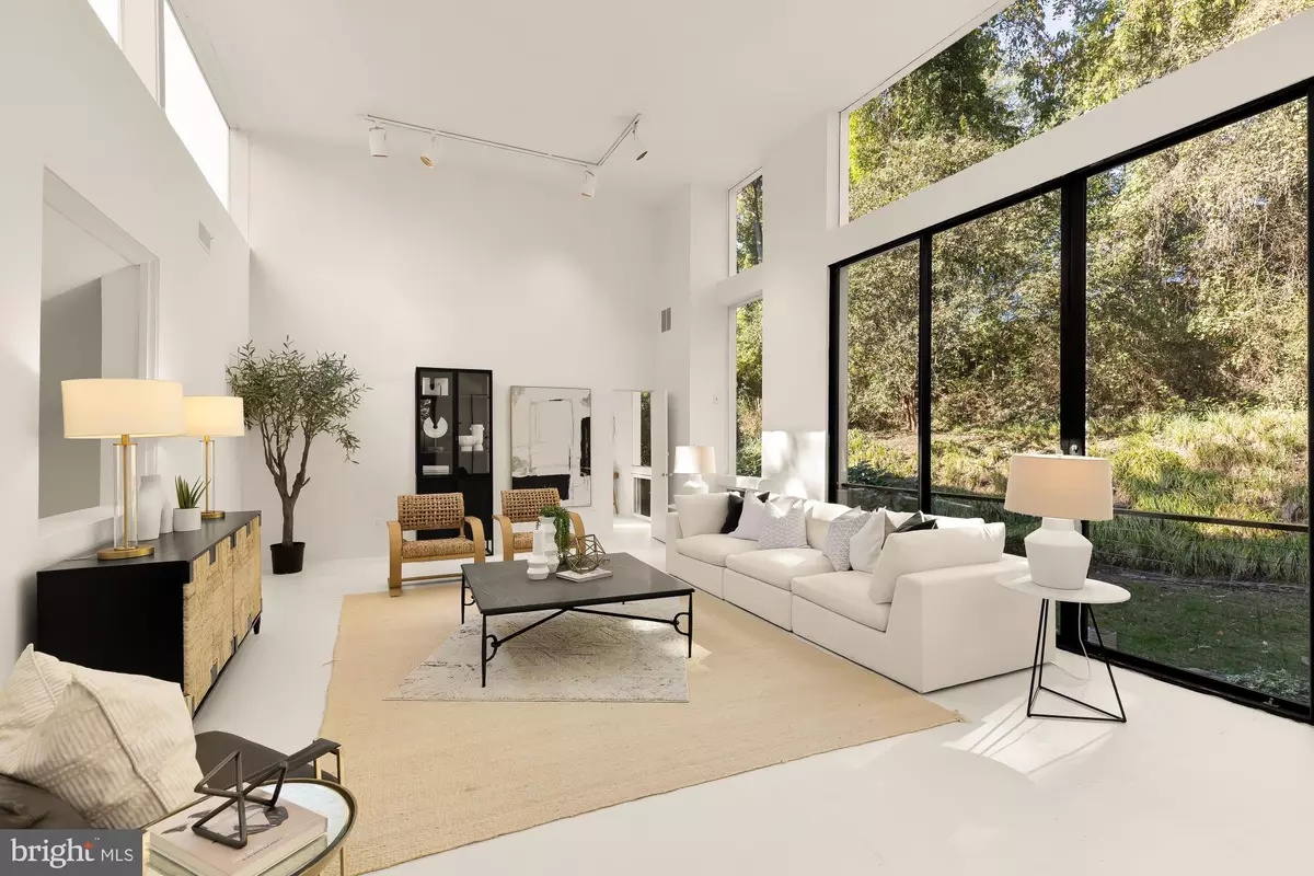 Washington, DC 20008,3524 WILLIAMSBURG LN NW