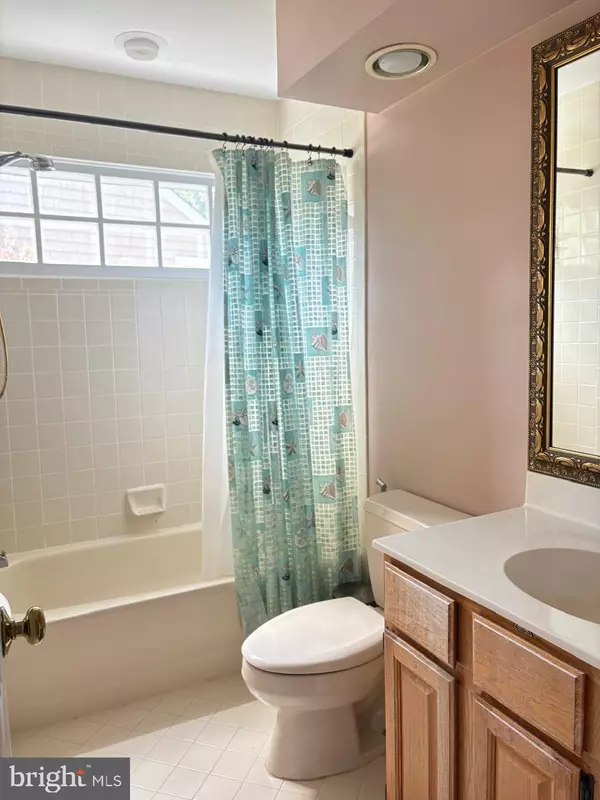 Reston, VA 20194,1254 LAMPLIGHTER WAY