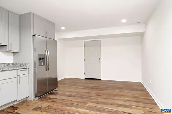 Charlottesville, VA 22902,909 RIDGE ST #B