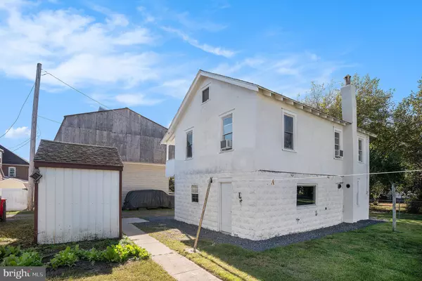 Pottstown, PA 19464,32 E RACE ST