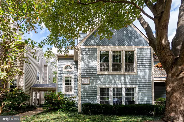 7778 WILLOW POINT DR #7778, Falls Church, VA 22042