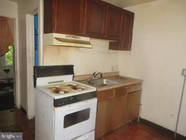 Philadelphia, PA 19104,3872 WYALUSING AVE