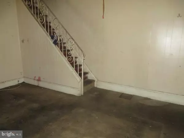 Philadelphia, PA 19104,3872 WYALUSING AVE