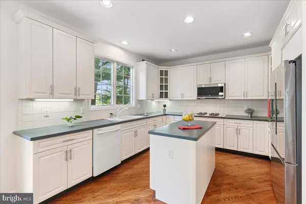 Skillman, NJ 08558,3 CONGRESSIONAL CT