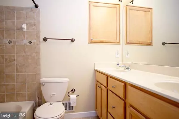 College Park, MD 20740,9336 LIMESTONE PL