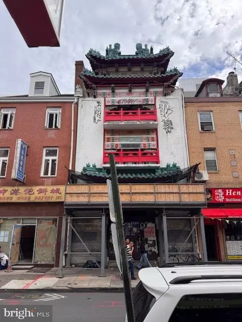 Philadelphia, PA 19107,125 N 10TH ST