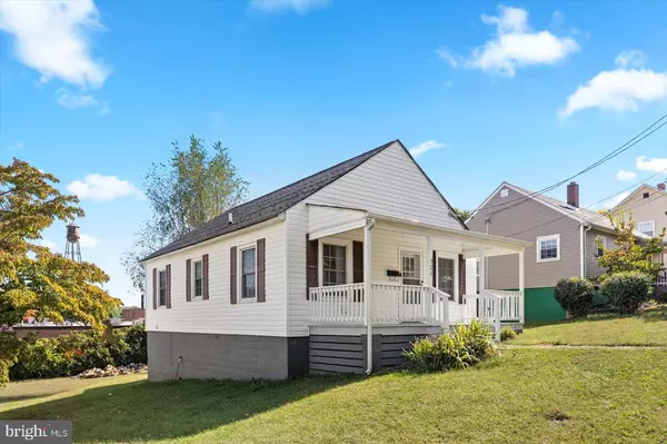 Orange, VA 22960,321 BELLEVIEW AVE