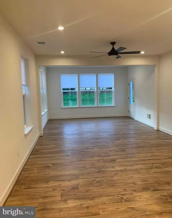 Selbyville, DE 19975,31612 OLD POSTAL WAY