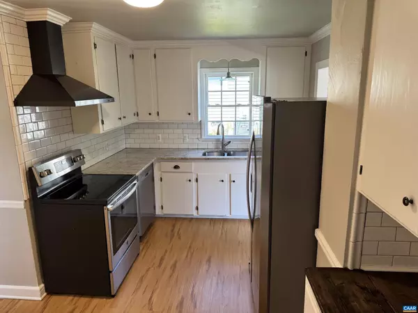 Charlottesville, VA 22903,1015A CHERRY AVE