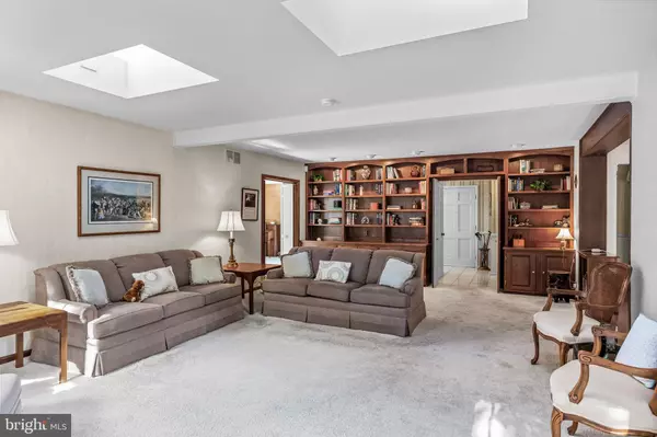 Cherry Hill, NJ 08003,1912 CARDINAL LAKE DR