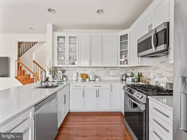 21755 LADYSLIPPER SQ, Ashburn, VA 20147